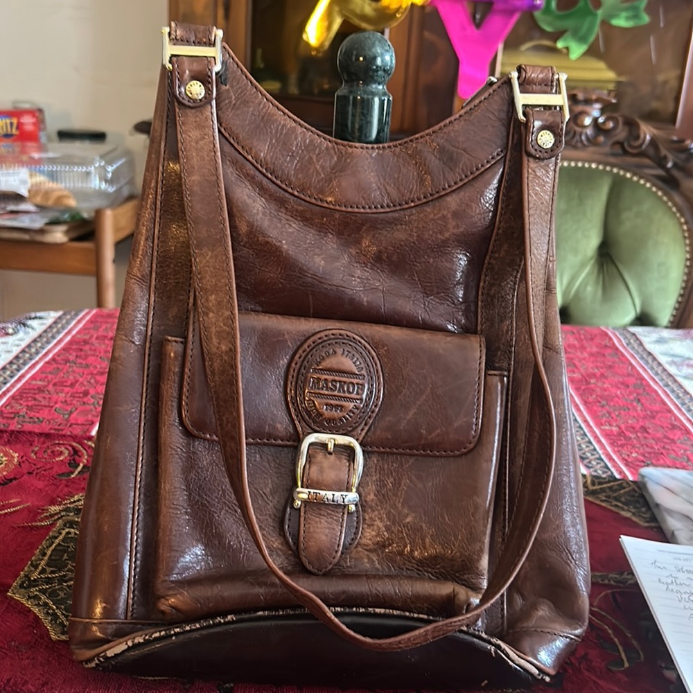 Vintage mask off 1968 Italian handbag